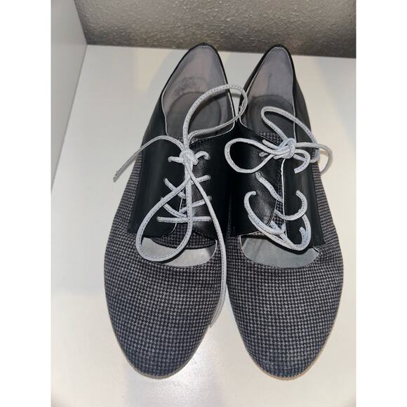 Shoes of Prey Preppy Academia Professional Business Houndstooth Peephole Loafers - Picture 1 of 6